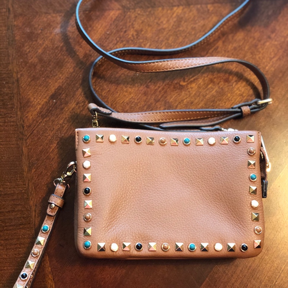 🥰great price!!vince camuto crossbody/wristlet